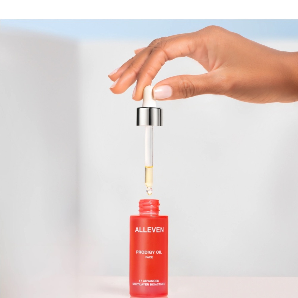 ALLEVEN Prodigy Oil Skincare Serum & Face Oil
30ML - Picture 2 of 6